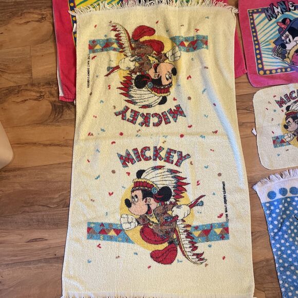 6 VTG Bath Hand Towel Lot Mickey Minnie Mouse Walt Disney Towel Set Colorful - Picture 6 of 8